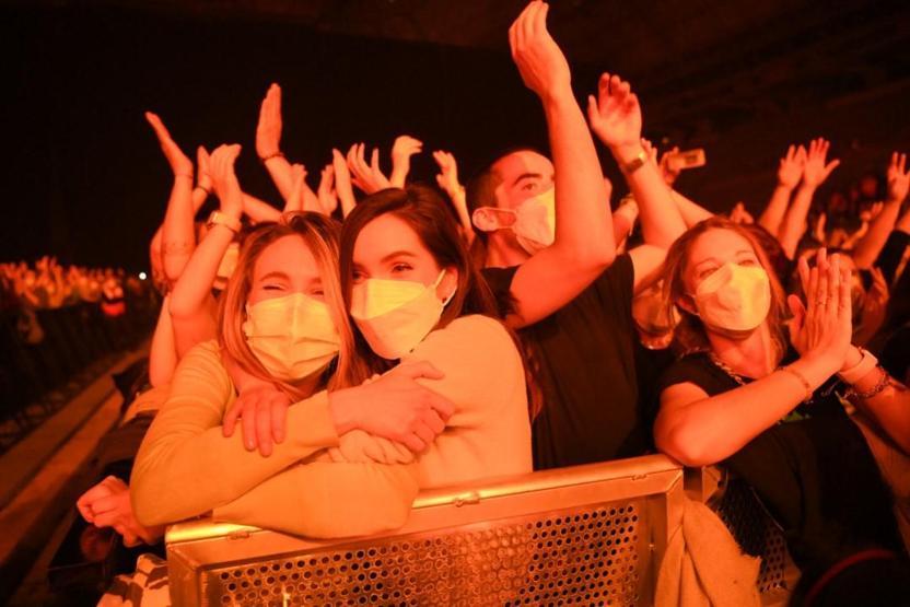 Barcelonada yapılan 5 bin kişilik konser deneyi sonuçlandı