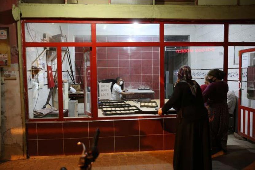 Hatayda ramazan kurabiyesi kömbenin yapımı tatlı telaşla başladı