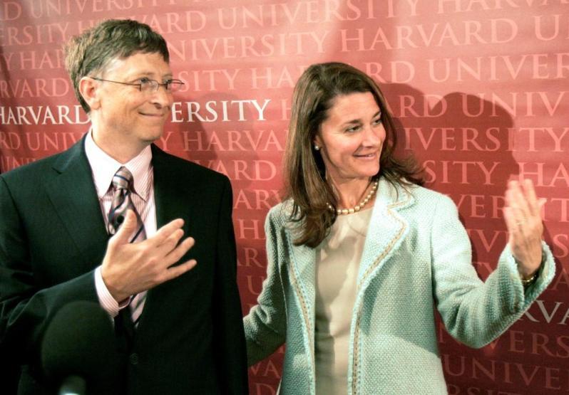 İngiliz basınında yeni iddia: Bill ve Melinda Gatesin 27 yıllık evliliği o isim mi bitirdi