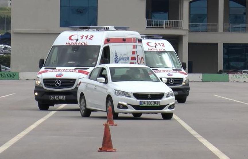 Ambulans şoförleri Formula 1 pistinde