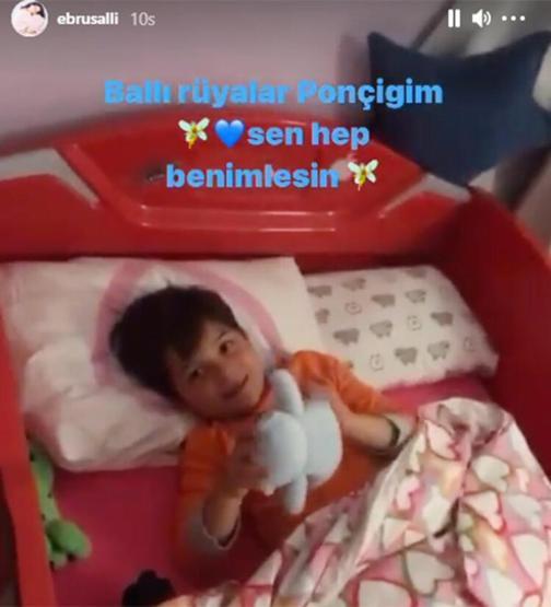 Ebru Şallı programda gözyaşlarına hakim olamadı