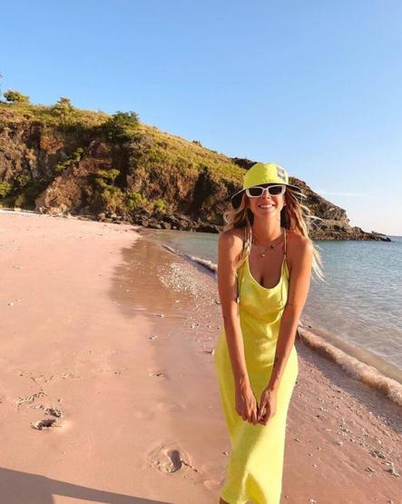 Şeyma Subaşının çantasının fiyatı duyanları şaşkına çevirdi