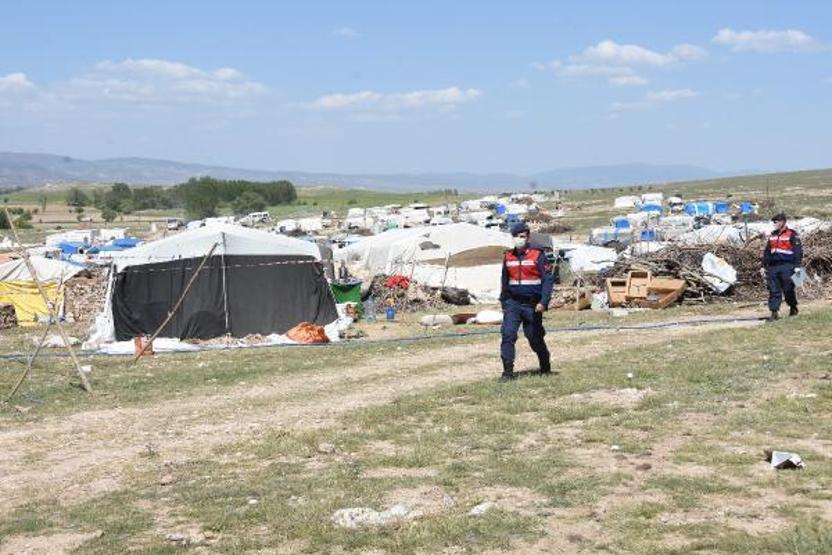 Mevsimlik işçi çadırına koronavirüs karantinası