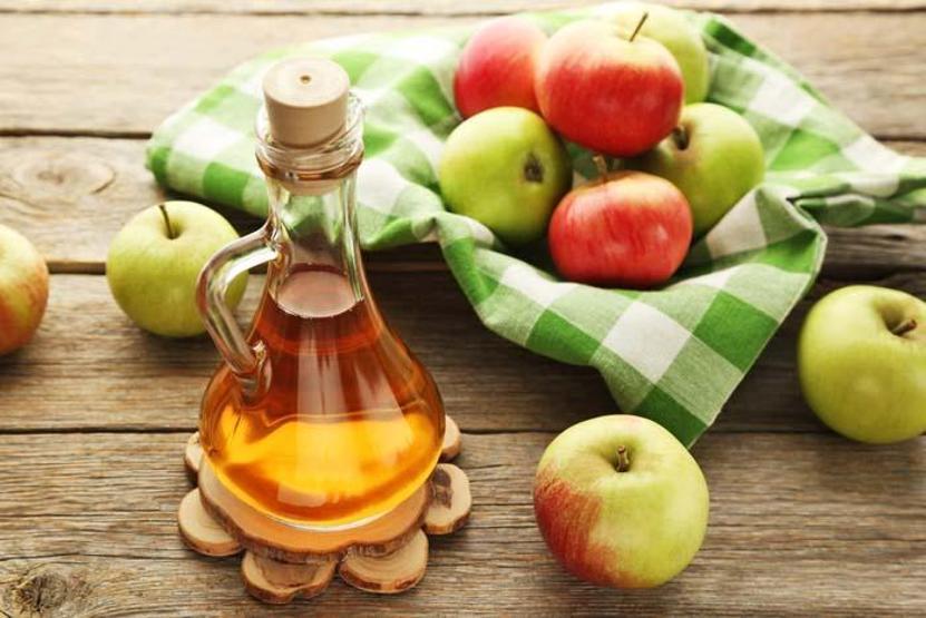 Günde 3 yemek kaşığı elma sirkesinin müthiş faydası