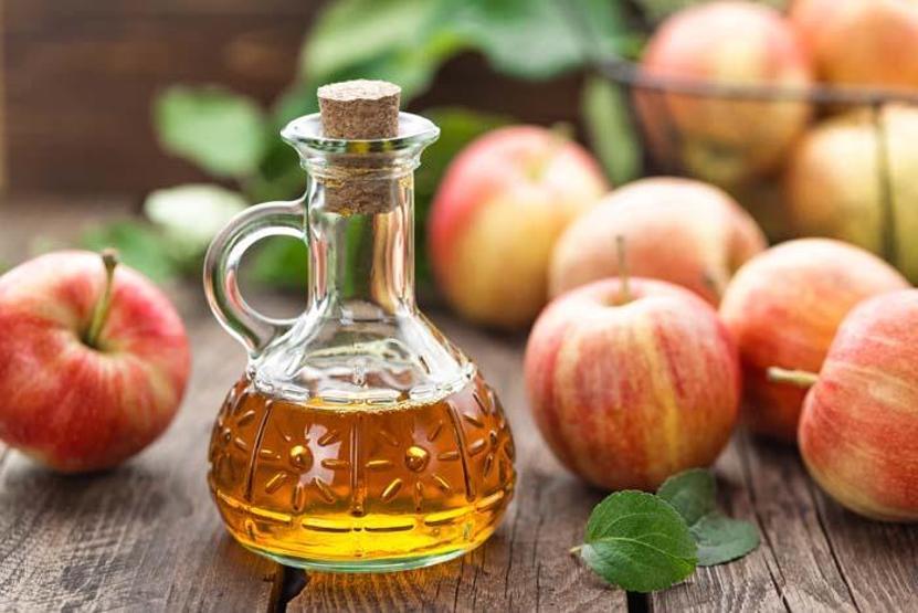 Günde 3 yemek kaşığı elma sirkesinin müthiş faydası