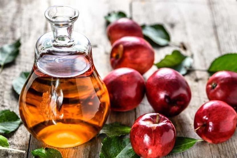 Günde 3 yemek kaşığı elma sirkesinin müthiş faydası