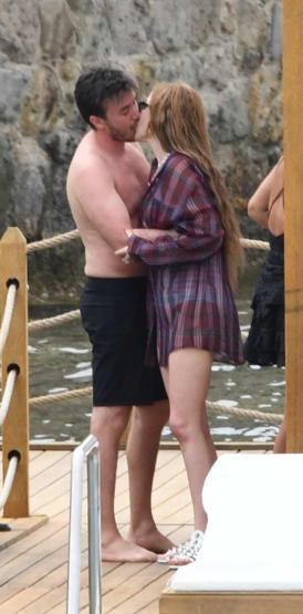 Mustafa Ceceli ve Selin İmer çifti tatilini Bodrumda geçiriyor