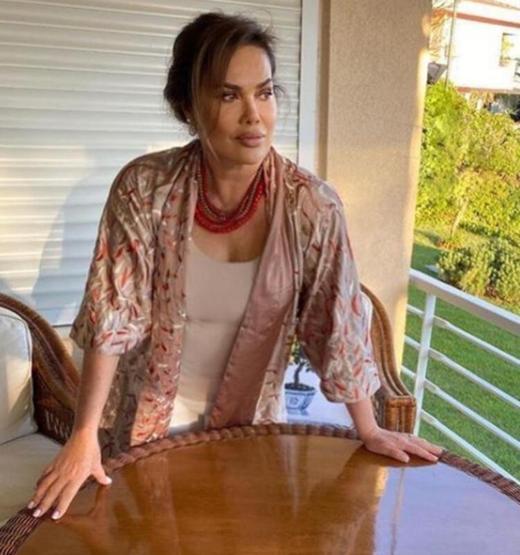 Nazan Şorayın 1 milyon dolarlık göl evi