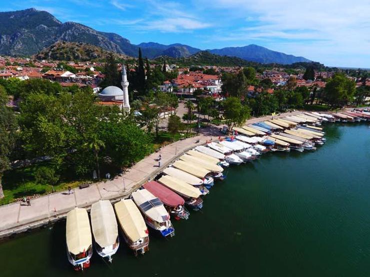 Labirent görünümlü Dalyan sazlıkları misafirlerini yine eşsiz bir yolculuğa çıkaracak