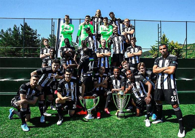 Beşiktaş İstanbul Boğazından böyle geçti