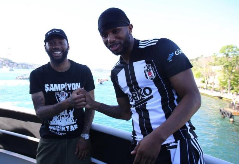 Beşiktaş İstanbul Boğazından böyle geçti