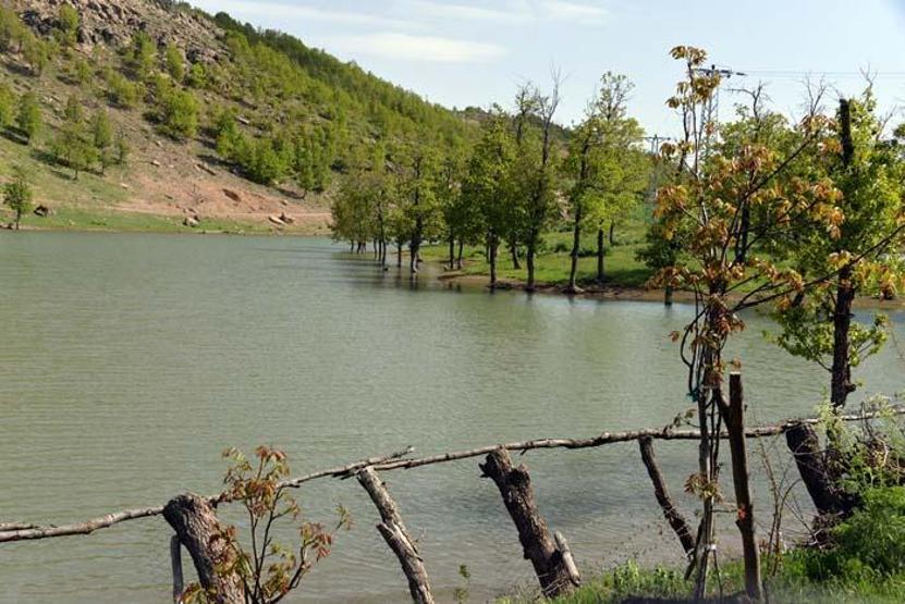 Doğa harikası göl, turizme kazandırılmayı bekliyor