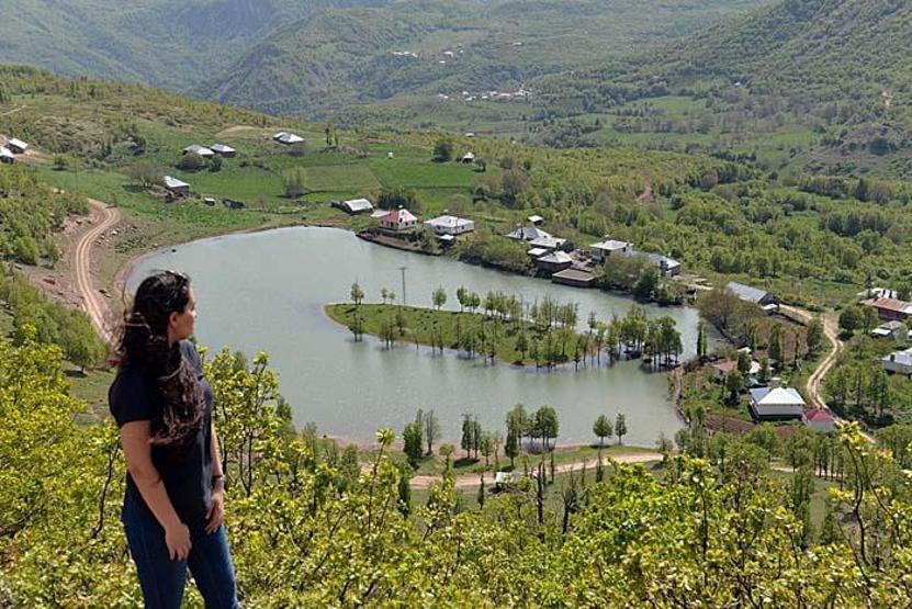 Doğa harikası göl, turizme kazandırılmayı bekliyor