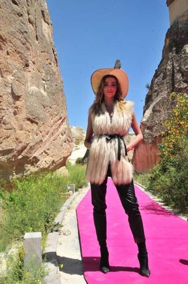 Ünlü mankenler Kapadokyayı salladı