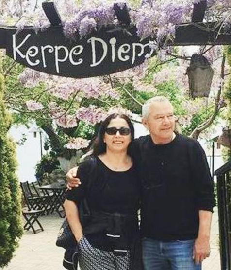 Kariyerinin zirvesinde her şeyden vazgeçti Yeşilçamın yakışıklısı Sertan Acar şimdi ne yapıyor