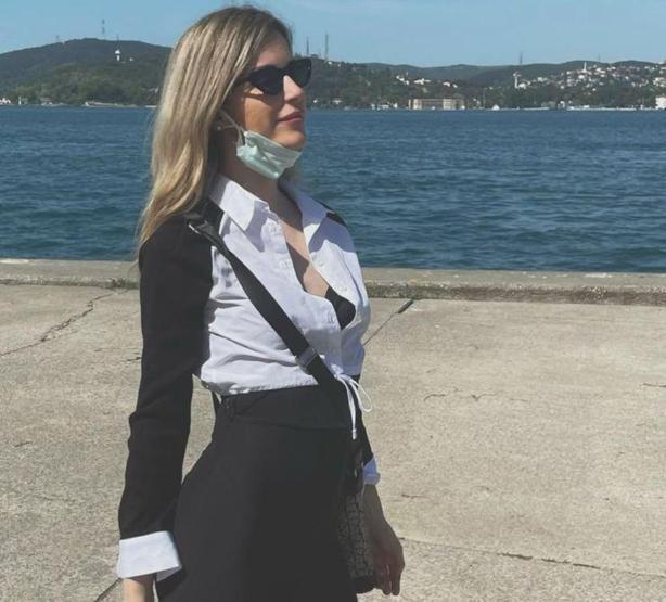 Kıvılcım Uralın yeni saçları dikkat çekti
