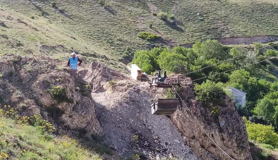 Van Gölünün eşsiz manzarasına sahip Urartu Kalesi restore ediliyor