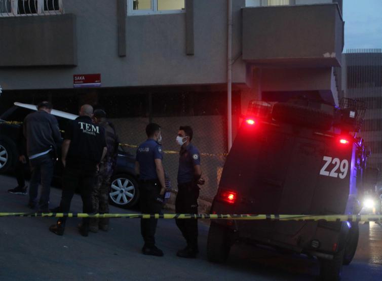 Beyoğlunda şüpheli çanta alarmı