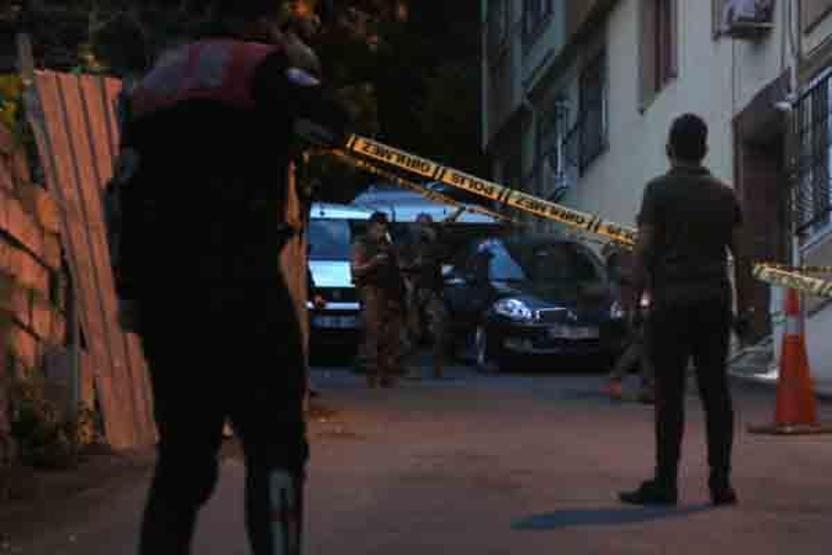 Beyoğlunda şüpheli çanta alarmı