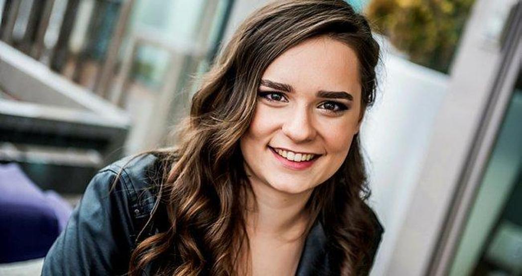 Ece Hakim, Harvard Üniversitesinden mezun oldu