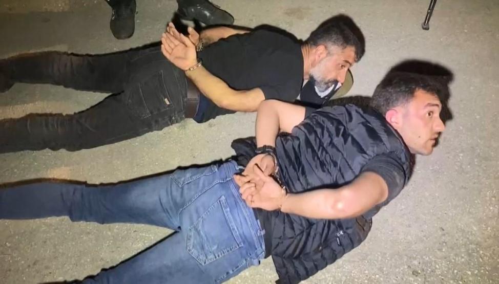15 kilometrelik kovalamaca çıkmaz sokakta bitti: Polis şüphelinin protez dişini aradı