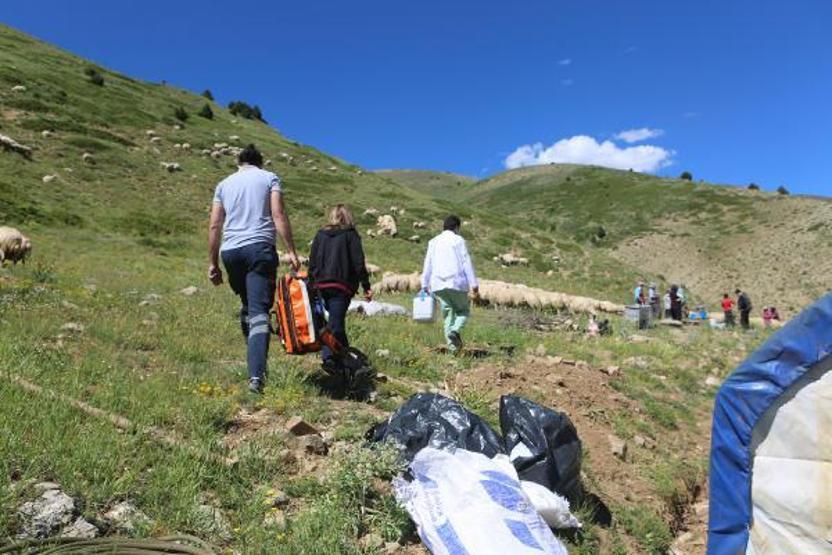Aşı timleri, 2 bin 500 rakımlı yaylada