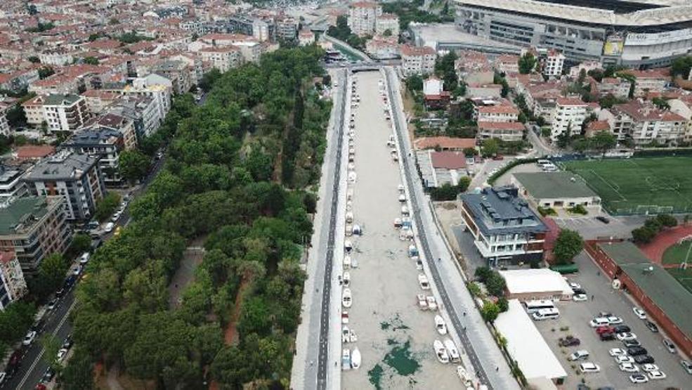 Kadıköy Kurbağlıdere ve sahilde deniz salyası temizliği
