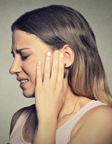 Kulaklık Kullanırken Bu Hata Kalıcı İşitme Kaybına Yol Açabilir İşitme Sağlığınızı Korumak İçin Bilmeniz Gerekenler