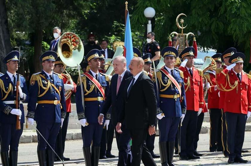 Tarihi ziyaret... Cumhurbaşkanı Erdoğan Şuşada