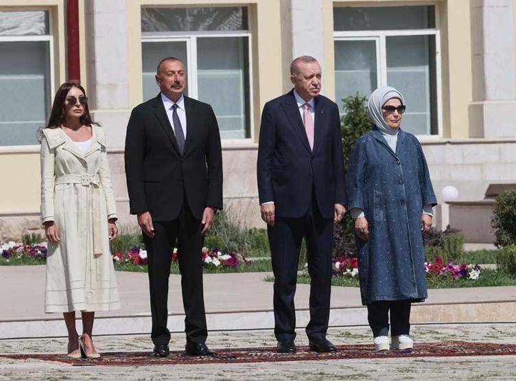 Tarihi ziyaret... Cumhurbaşkanı Erdoğan Şuşada