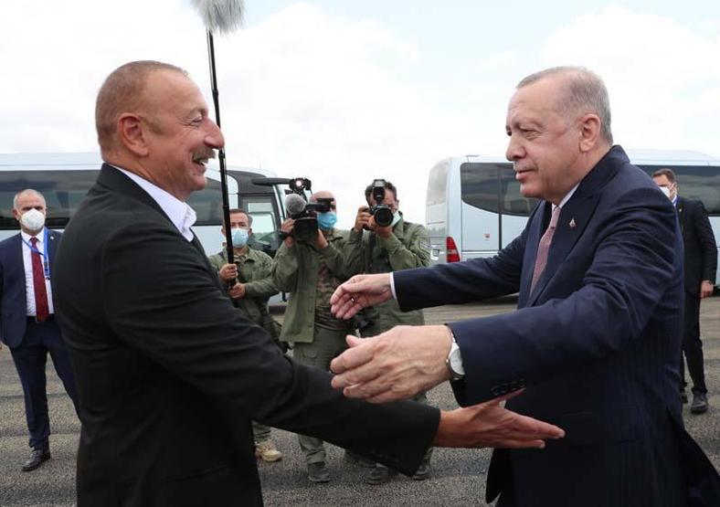 Tarihi ziyaret... Cumhurbaşkanı Erdoğan Şuşada