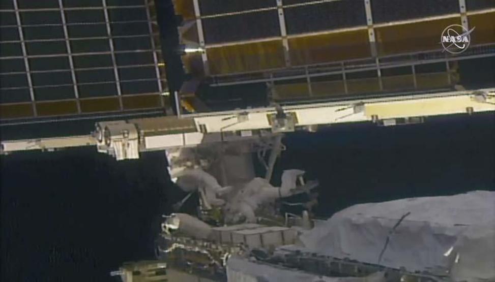Son dakika... NASA astronotları görevde: Uzay yürüyüşü başladı