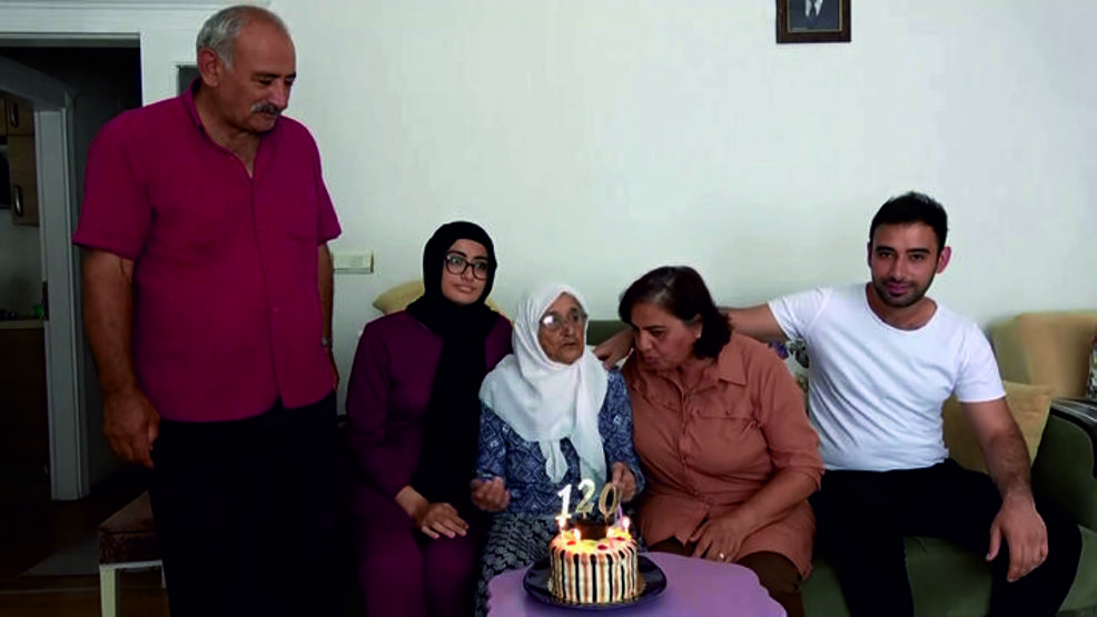 3 padişah ve 12 Cumhurbaşkanı gördü Şeker nine 120 yaşında