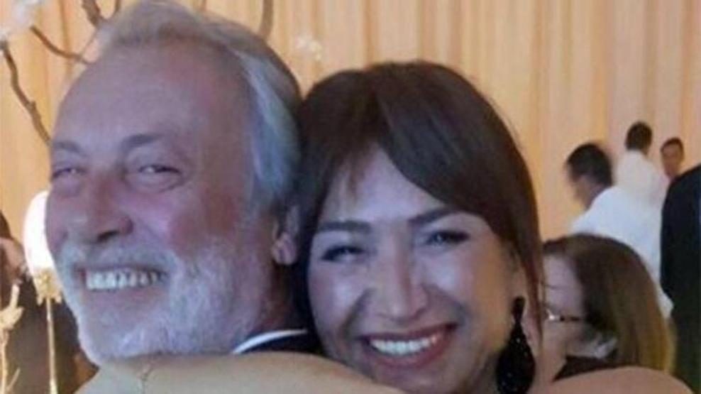 Demet Akbağ yaz sezonunu Alaçatıda açtı