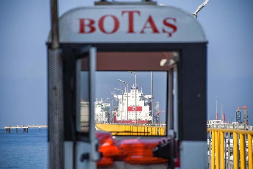 Türkiyenin ilk FSRU gemisi Ertuğrul Gaziye ilk LNG nakli başladı
