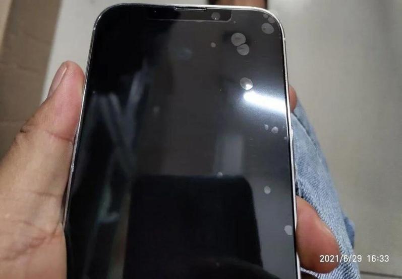 Merakla bekliyordu iPhone 13ün en net görüntüsü ortaya çıktı