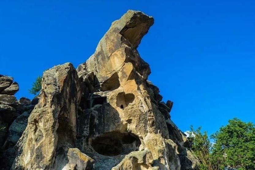 Frigyanın saklı cenneti: Üçlerkayası köyü