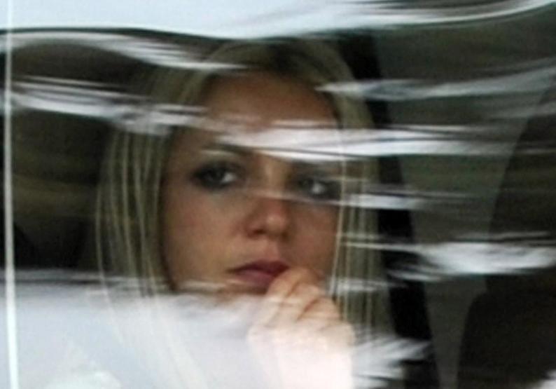 Babam çocuk sahibi olmama izin vermiyor, ilaçlarla beni uyuşturuyor demişti: Mahkemeden Britney Spearsa kötü haber