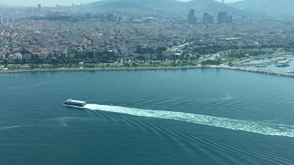 Marmara Denizindeki müsilajın son durumu havadan görüntülendi
