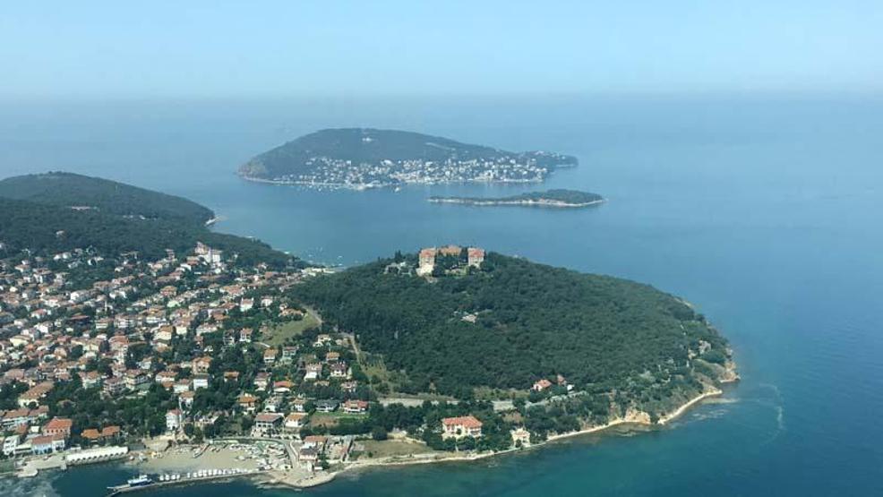 Marmara Denizindeki müsilajın son durumu havadan görüntülendi