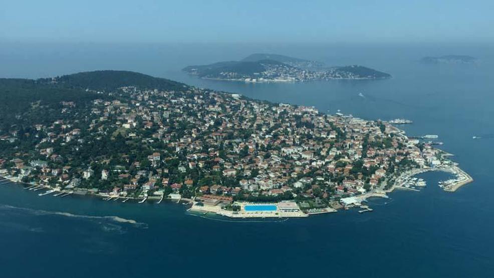 Marmara Denizindeki müsilajın son durumu havadan görüntülendi