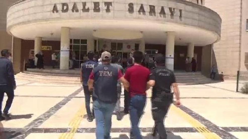 Eylem hazırlığında yakalanan teröristle iş birliği yapan 15 şüpheli tutuklandı