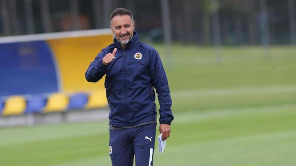 Son dakika... Fenerbahçeden iki golcüye resmi teklif