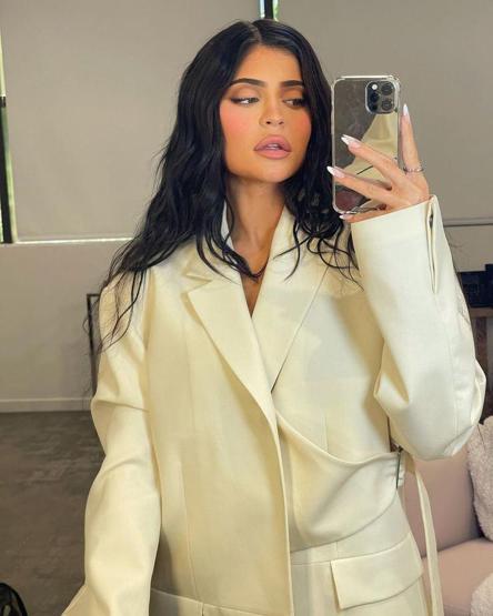 Kylie Jenner nasıl milyarder olduğunu açıkladı