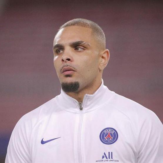 Son Dakika Galatasaray Transfer Haberleri: Galatasaray Kurzawa için PSG ile anlaştı
