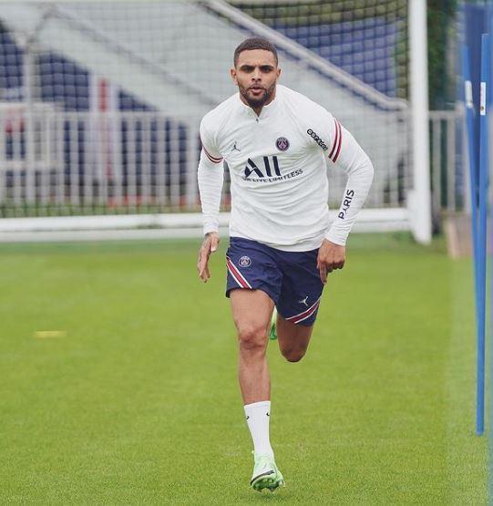 Son Dakika Galatasaray Transfer Haberleri: Galatasaray Kurzawa için PSG ile anlaştı
