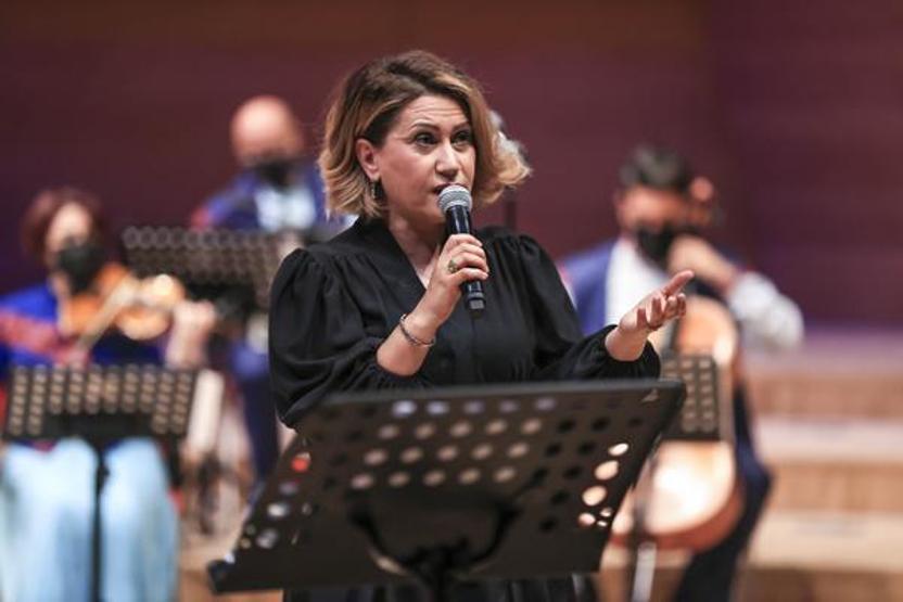 Azerbaycanlı sanatçı Azerin başkentli müzikseverlerle buluştu