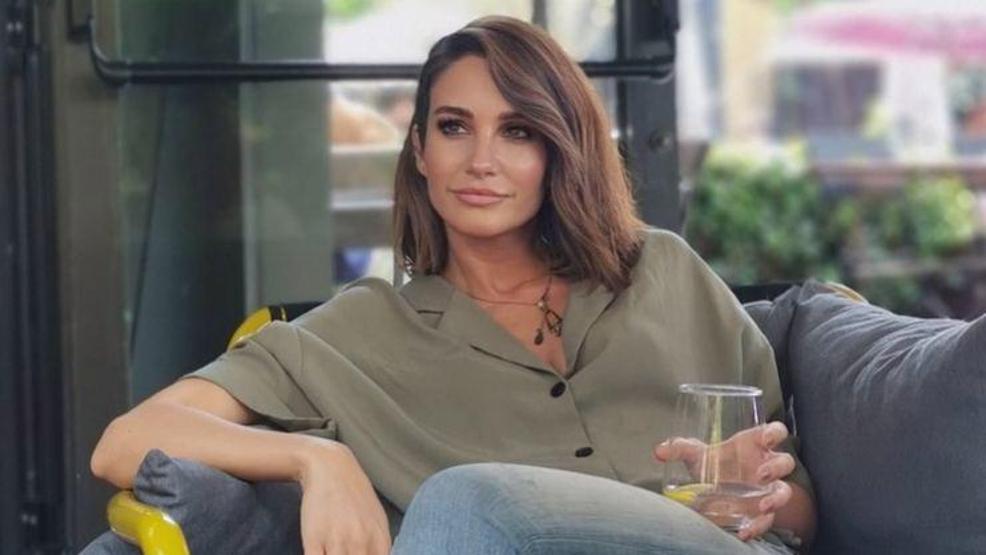 Rojda Demirerden teknede bikinili kare
