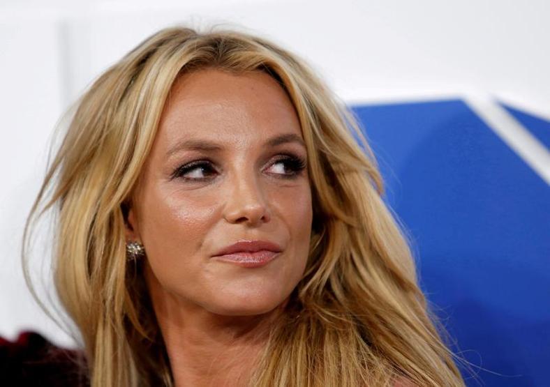 Britney Spearstan ailesine sert tepki: Ben boğulurken elinizi uzattınız mı