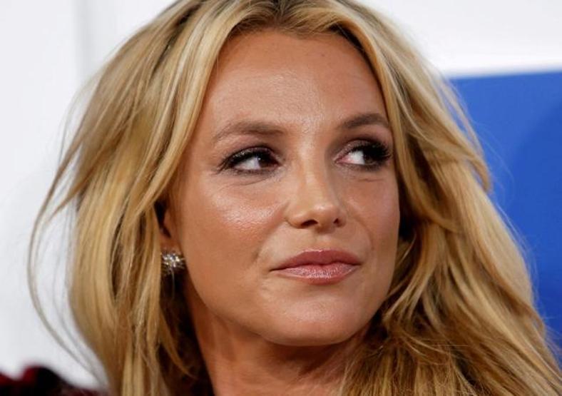 Britney Spearstan ailesine sert tepki: Ben boğulurken elinizi uzattınız mı